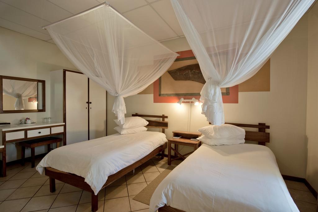 Oshakati Country Hotel Phòng bức ảnh